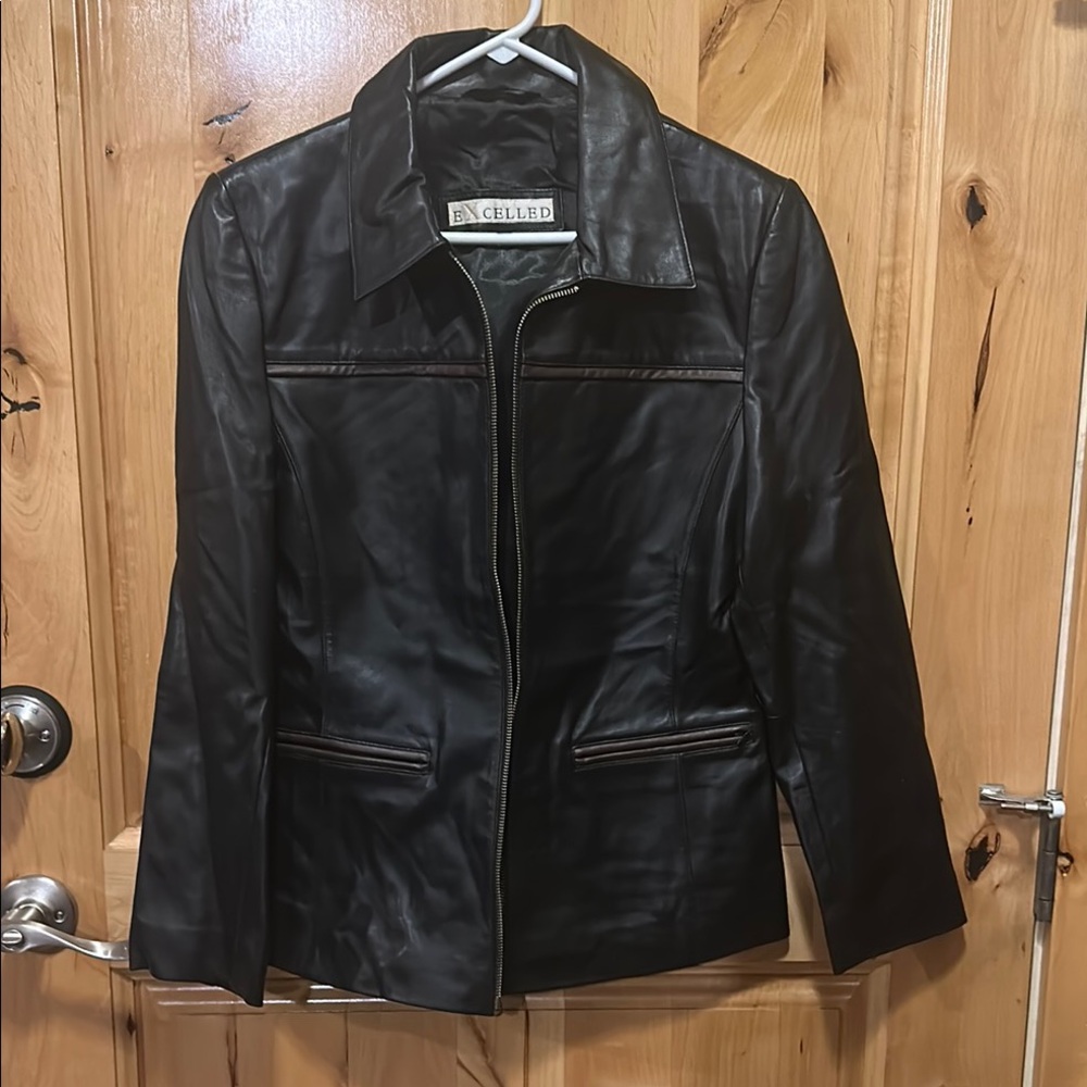 Black Women's Leather Jacket sz Medium